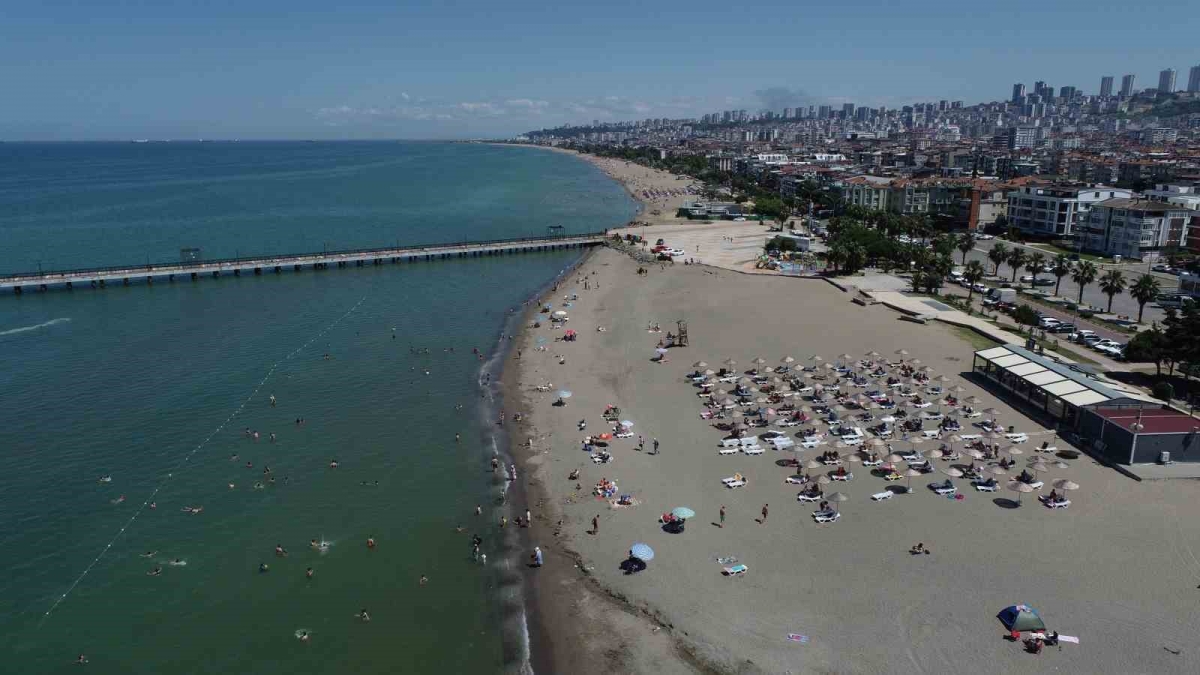 Aşırı sıcaklar deniz suyu sıcaklığını 5 derece artırdı

