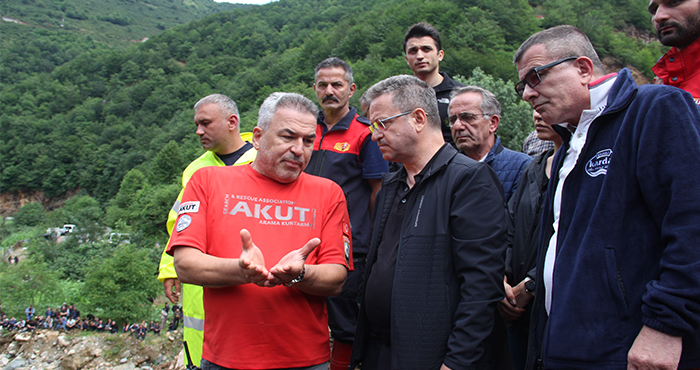 Giresun Valisi Ünlü vatandaşları uyardı   