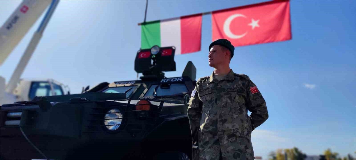 Türkiye, 24 yıl aradan sonra Barış Gücü (KFOR) komutasını devraldı
