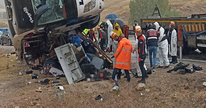 Otobüs kazasında ölü sayısı 7’ye yükseldi   