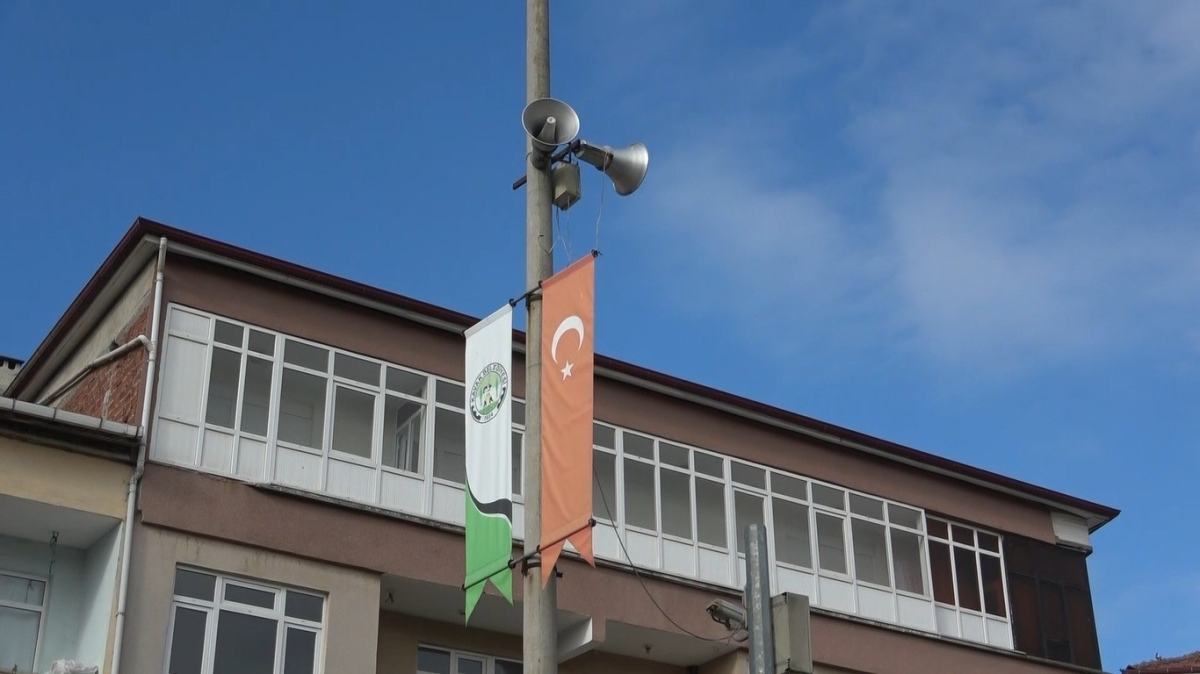 Artık anonsla işçi aranıyor
