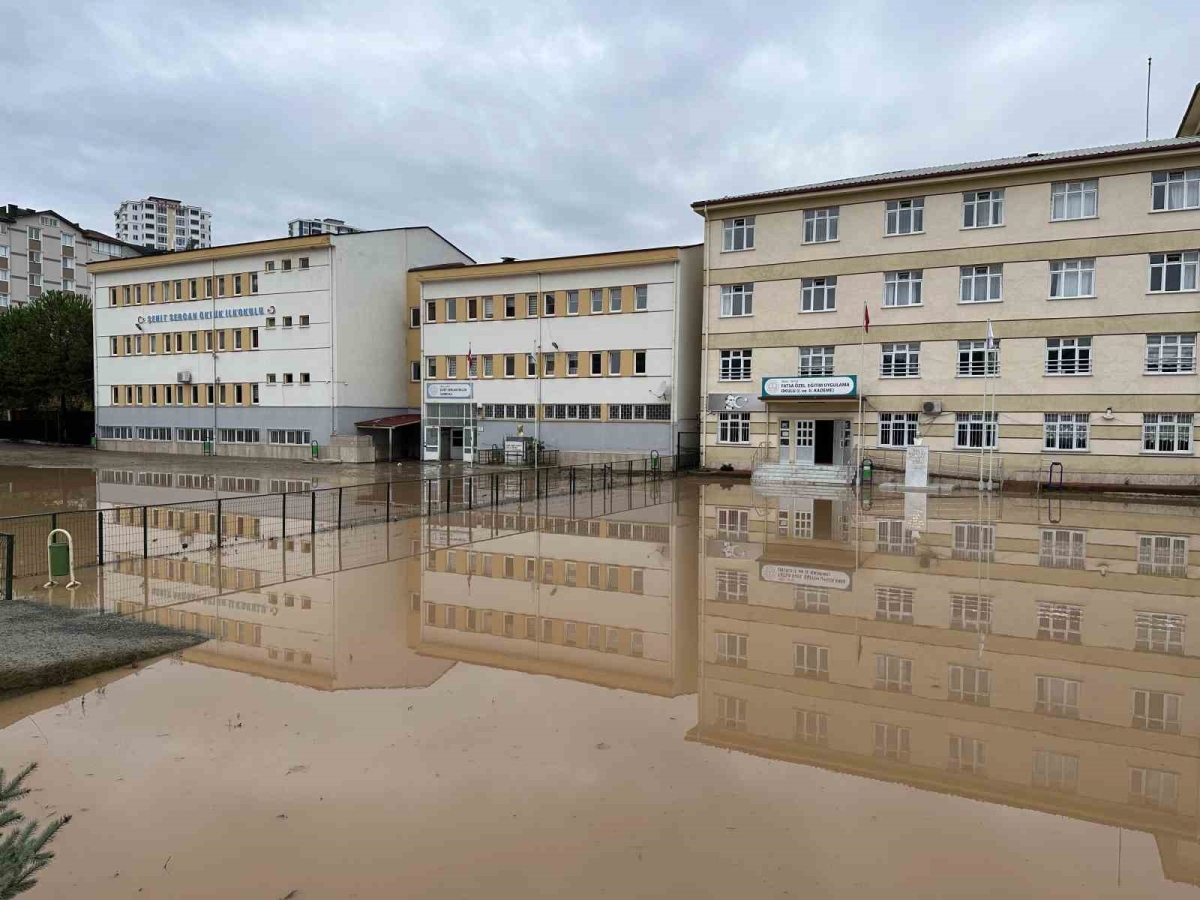 Ordu’da sel sonrası çalışmalar sürüyor

