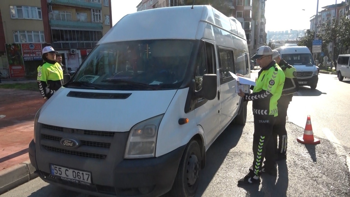 Samsun’da 55 noktada okul servis araçlarına sıkı denetim
