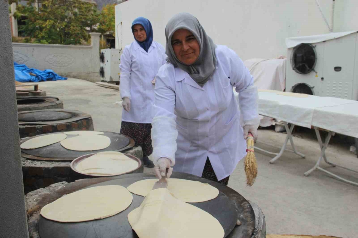 Kadınlar üretiyor, Türkiye’nin her yerine gönderiliyor
