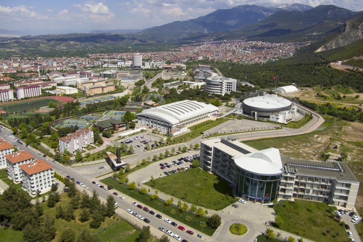 Kastamonu Üniversitesi, 2023-2024 URAP Türkiye sıralamasında 8 sıra daha yükseldi
