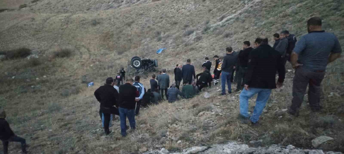 Sivas’ta traktör 400 metrelik uçurumdan uçtu: 1 ölü
