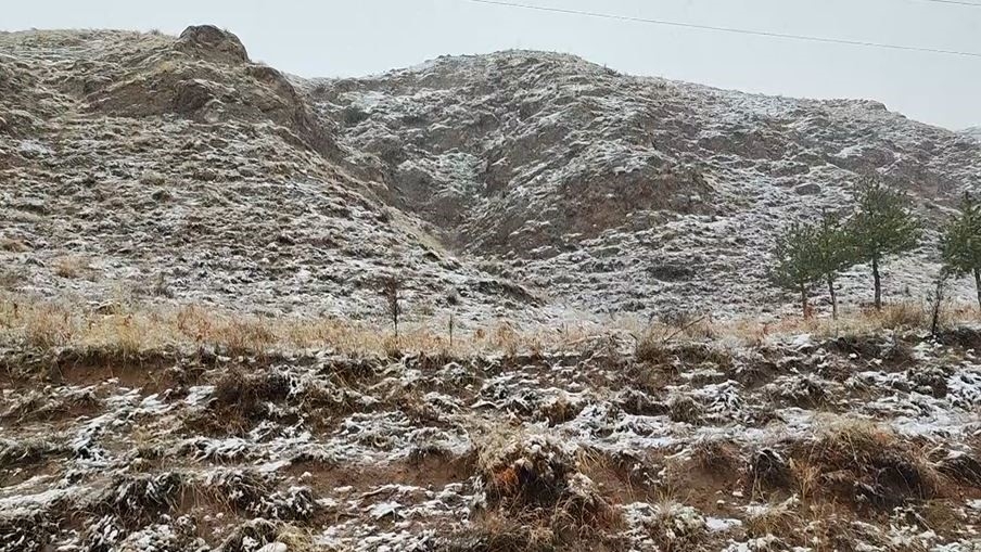 Kızıldağ Geçidi beyaz örtüsüne kavuştu
