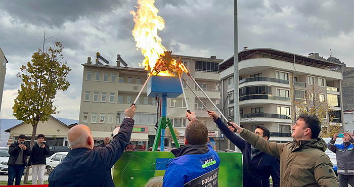 Şebinkarahisar’da Doğalgaz meydanda yandı, Aralık başında evlerde yanacak