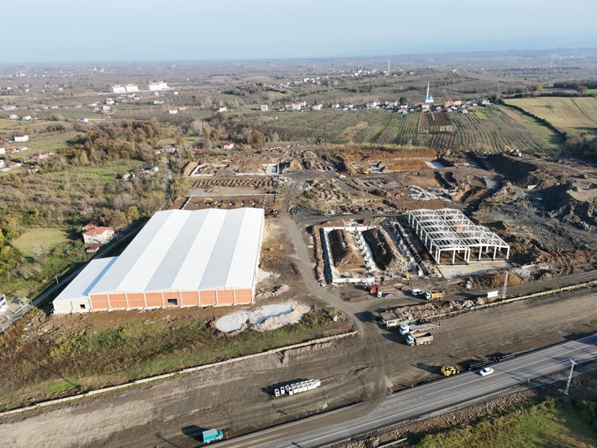 Çarşamba İlçesinde fabrikalar yükseliyor
