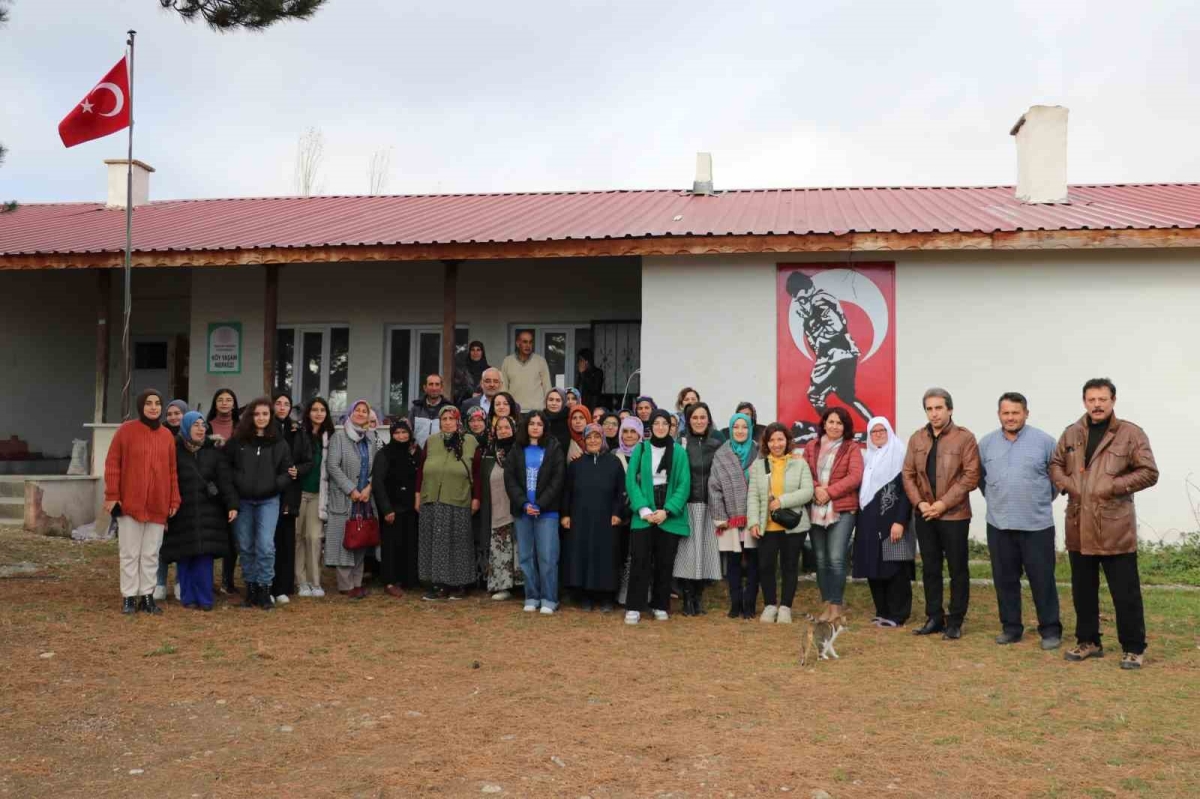 22 yıl boş kalan okul, “köy yaşam merkezi” haline getirildi
