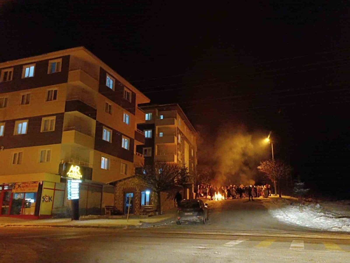 Kelkit'te 5 Dakika arayla iki deprem korkuttu

