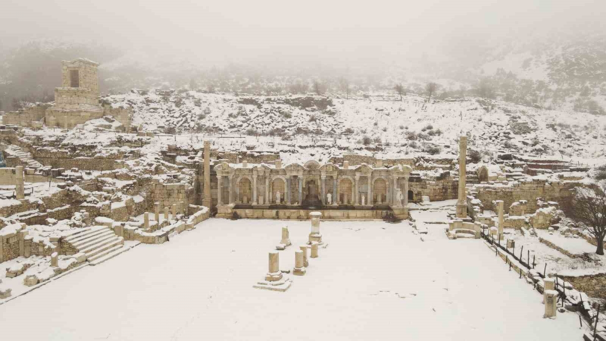 Karların içindeki aristokratlar şehri Sagalassos
