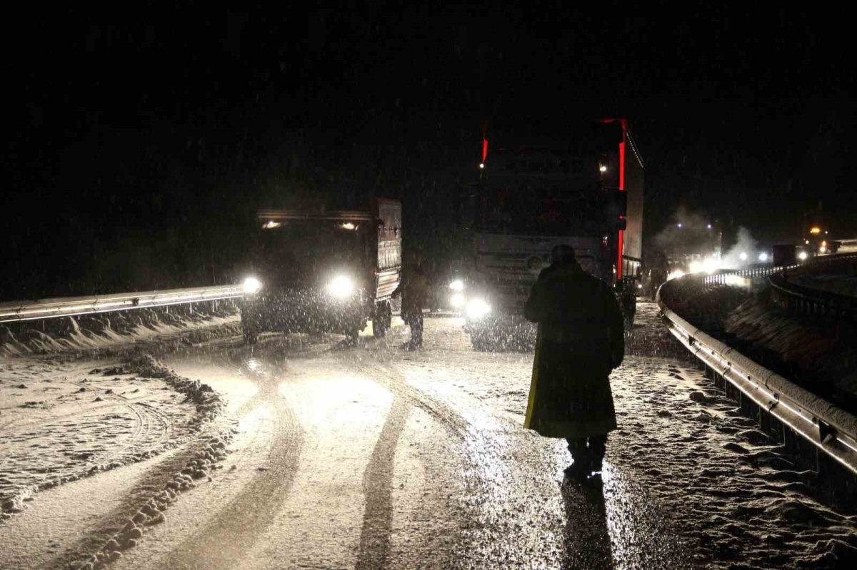 Yüksek kesimlerde kar yağışı etkili oldu

