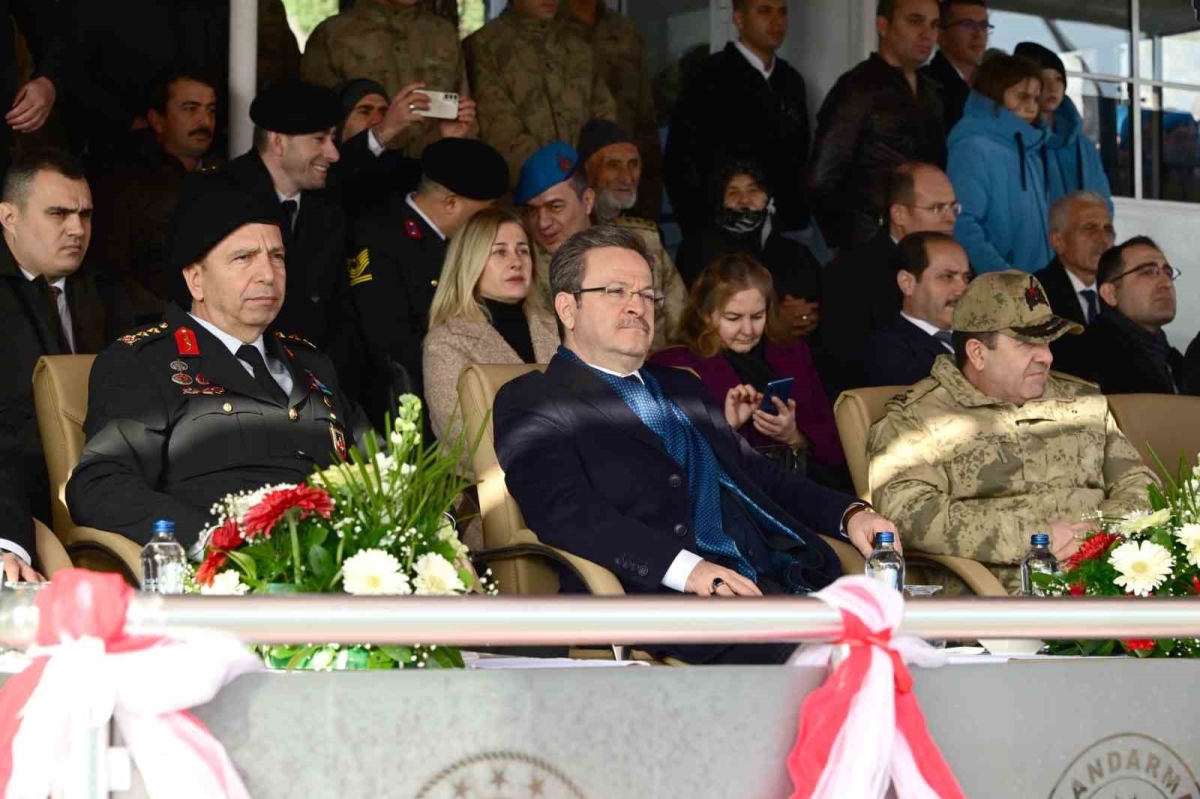 Kırkağaç’ta uzman erbaşların mezuniyet coşkusu

