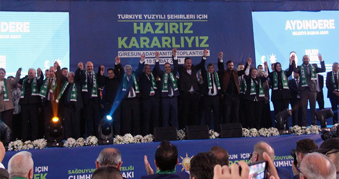 AK Parti Giresun’da belediye başkan adaylarını tanıttı
