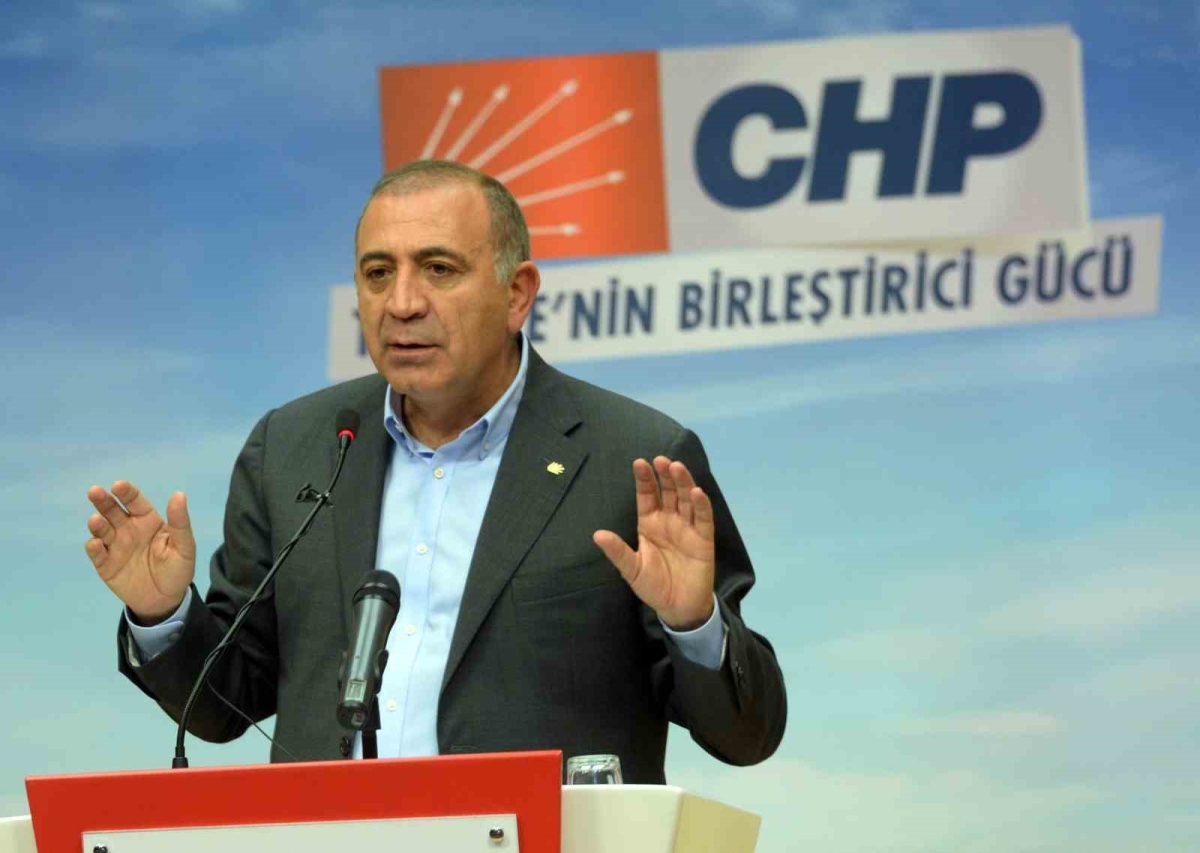 Gürsel Tekin CHP’den istifa etti
