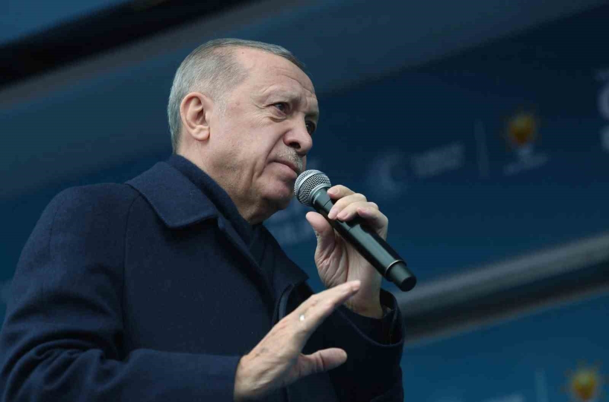 Cumhurbaşkanı Erdoğan: “Emekli ikramiyesini 3 bin lira yapıyoruz”
