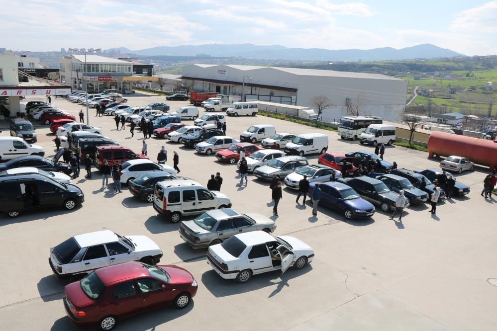 2. el araç satışları stop etti
