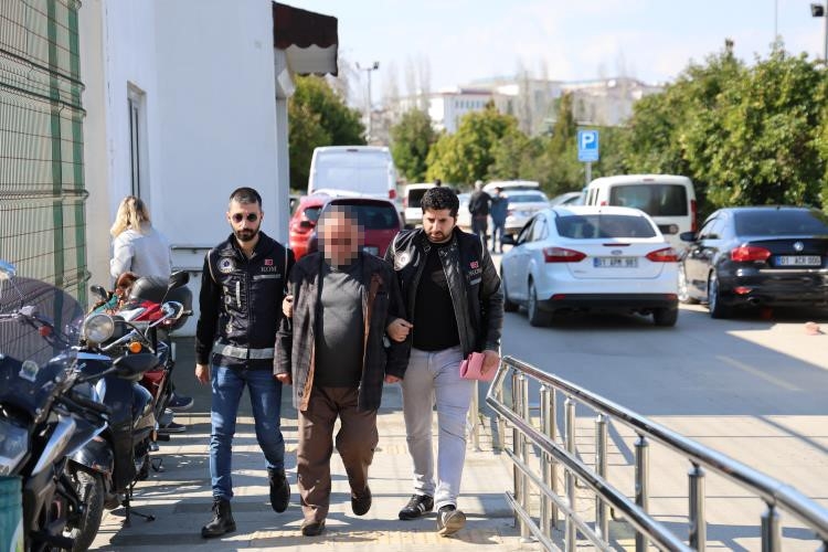 9 milyonluk sahte altını emekli maaşıyla almış
