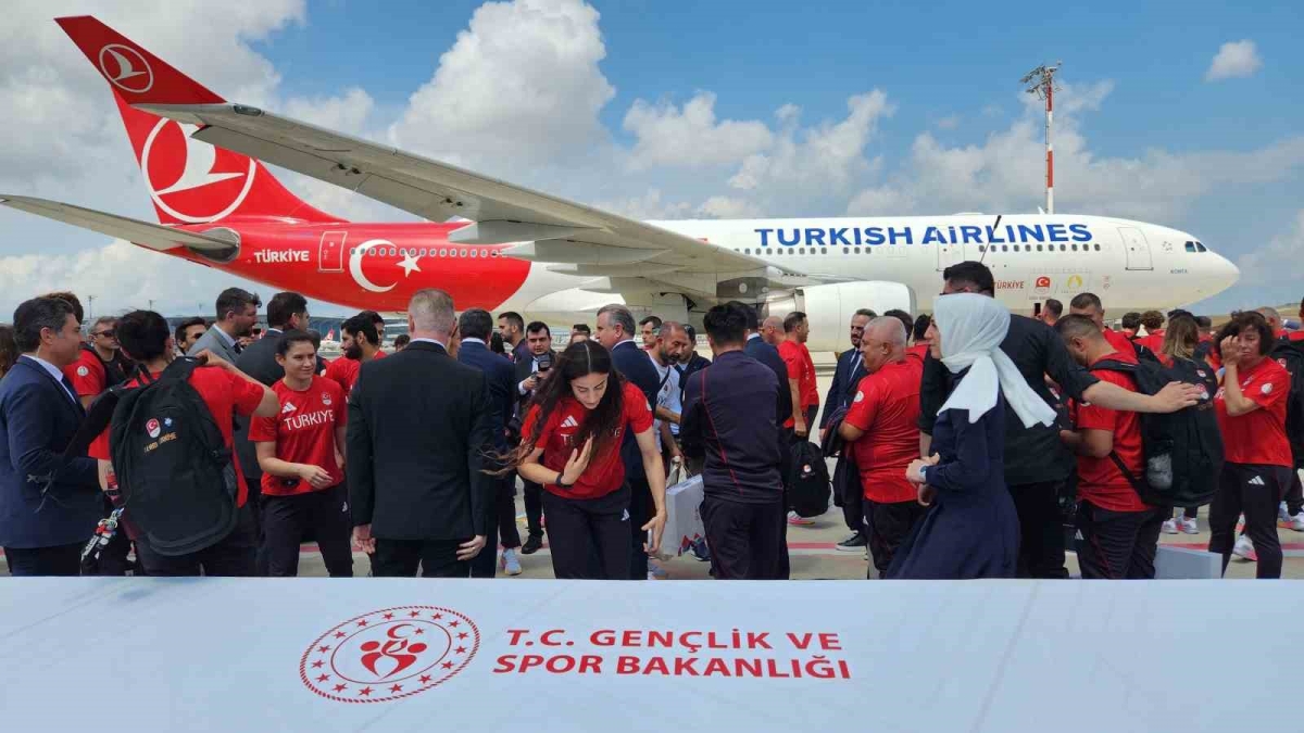 Milli sporcular, olimpiyat oyunları için Paris’e uğurlandı
