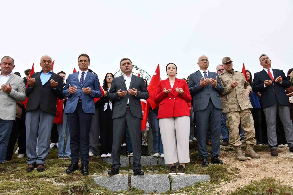 Gençler tarihi yerinde öğreniyor
