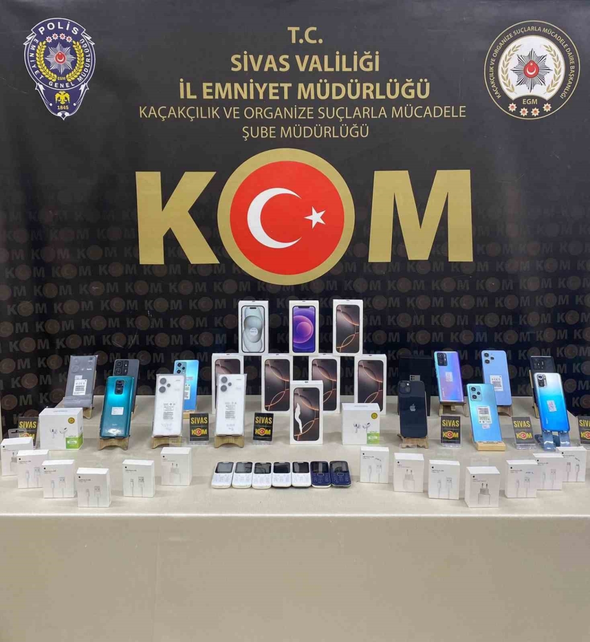 Sivas’ta 1 milyon TL değerinde kaçak telefon ele geçirildi

