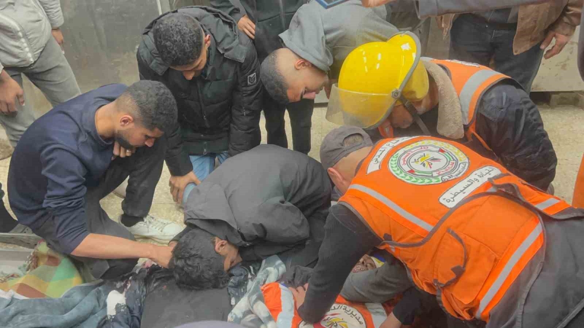 İsrail Nuseyrat Mülteci Kampı’na saldırdı: 6 ölü

