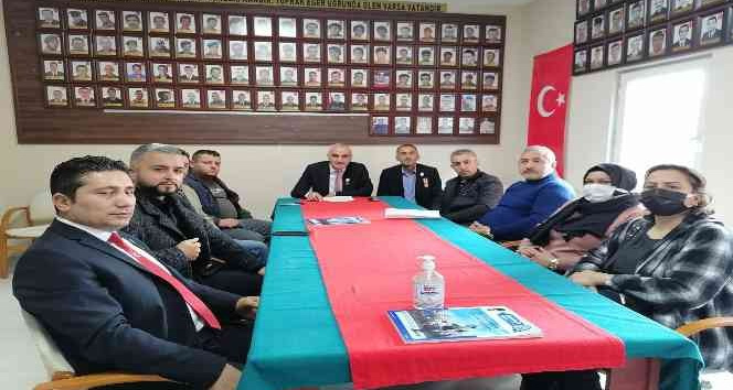 Giresun'da şehit yakınlarından İYİ Partili Lütfi Türkkan'a milletvekilliğinden istifa çağrısı