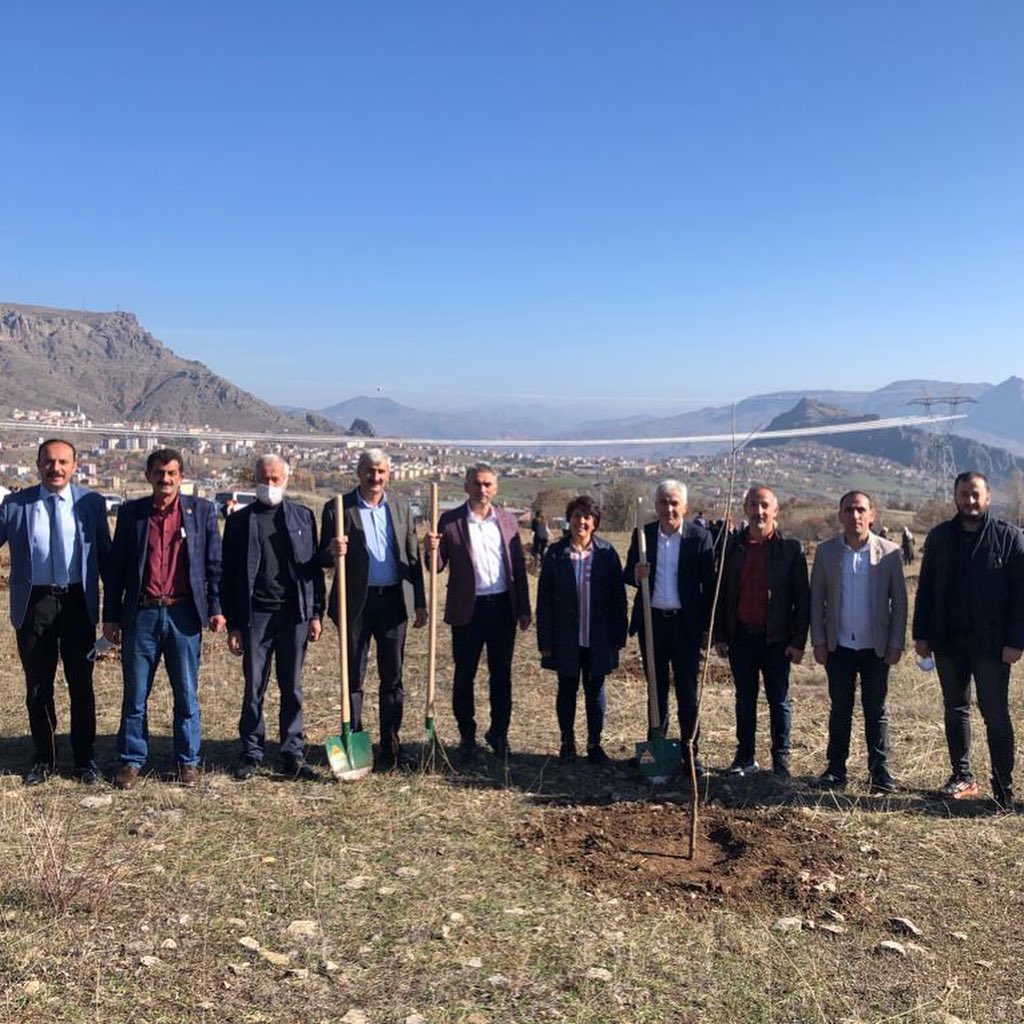 Bu Toprağın Çocukları 1000 fidanı toprakla buluşturdu