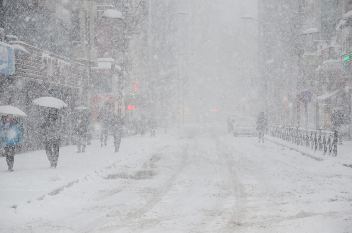 Giresun’da yoğun kar yağışı nedeniyle okullar tatil edildi