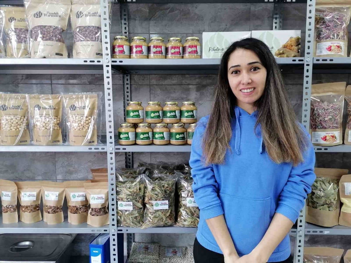 Kadın girişimci köyünde atölye kurdu, organik ürünlerini Türkiye ve dünyanın her yerine ulaştırıyor
