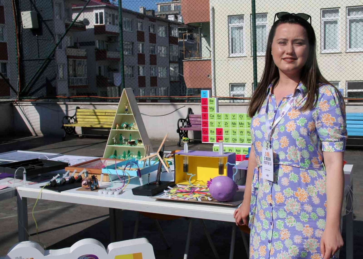 5 Dil 2 Beceri Festivalinde öğrenciler çalışmalarını sergilediler
