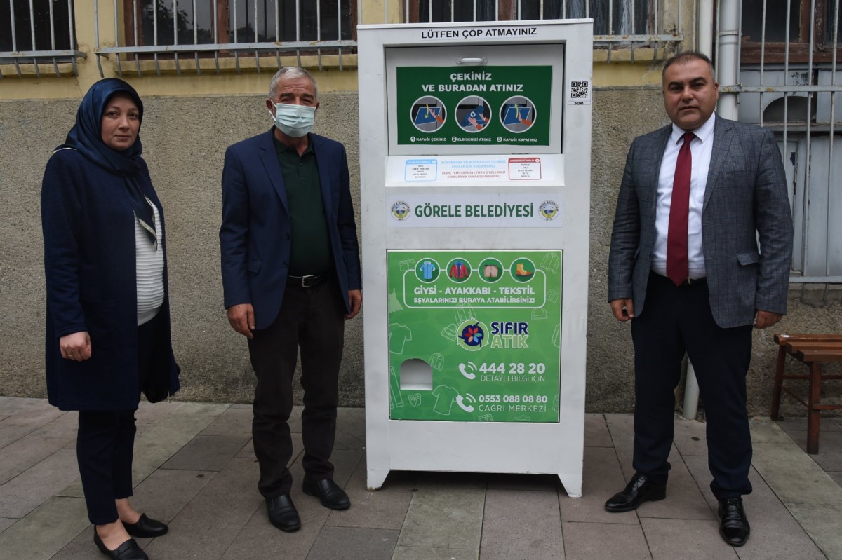 Görele’de Giysiler Çöpe Değil Kumbaraya!
